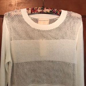 Skies Are Blue sweater S